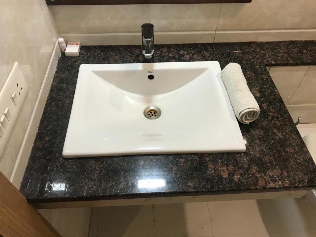 Hotel City Square Hisār Dış mekan fotoğraf